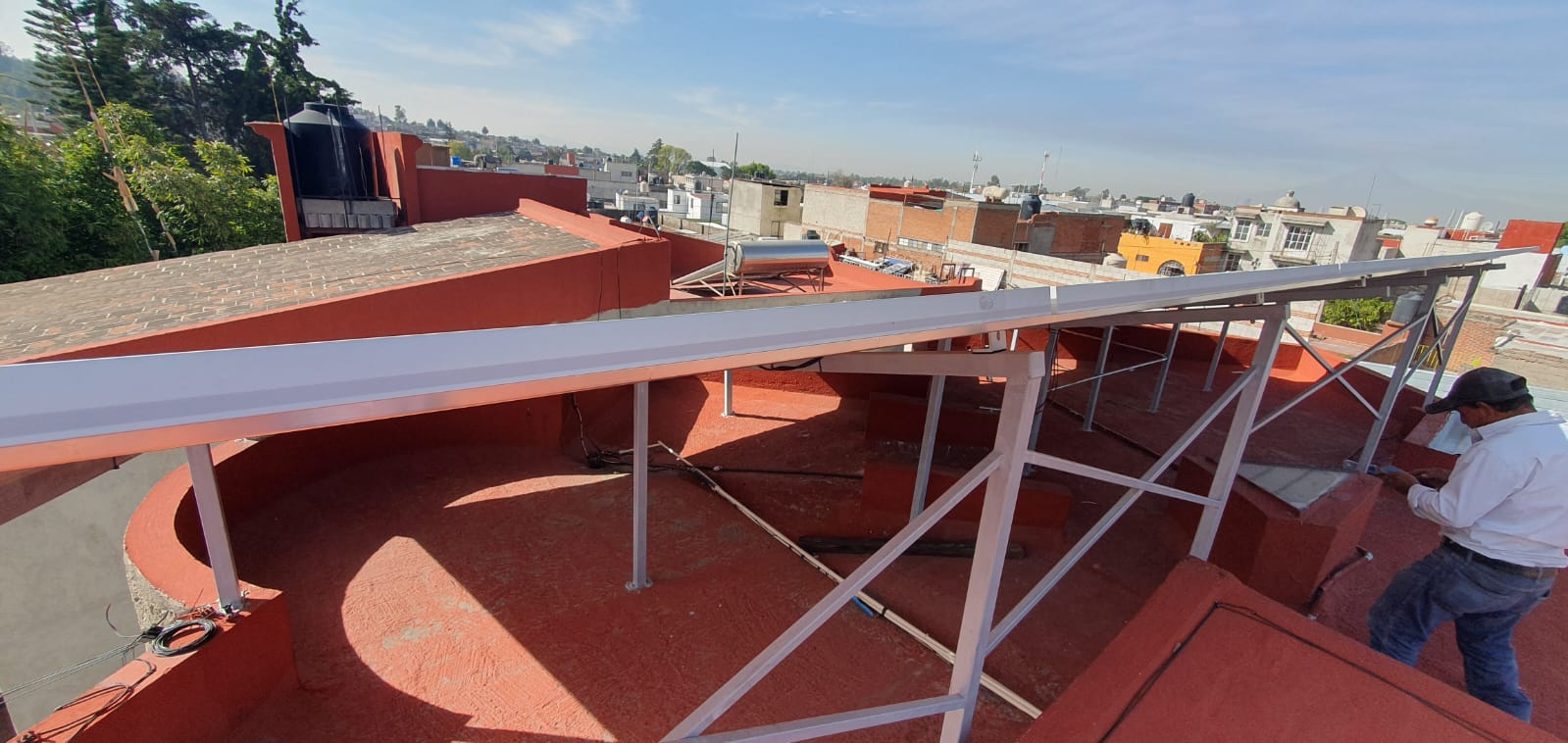 Estructura de montaje para paneles solares - Instalación profesional Puebla